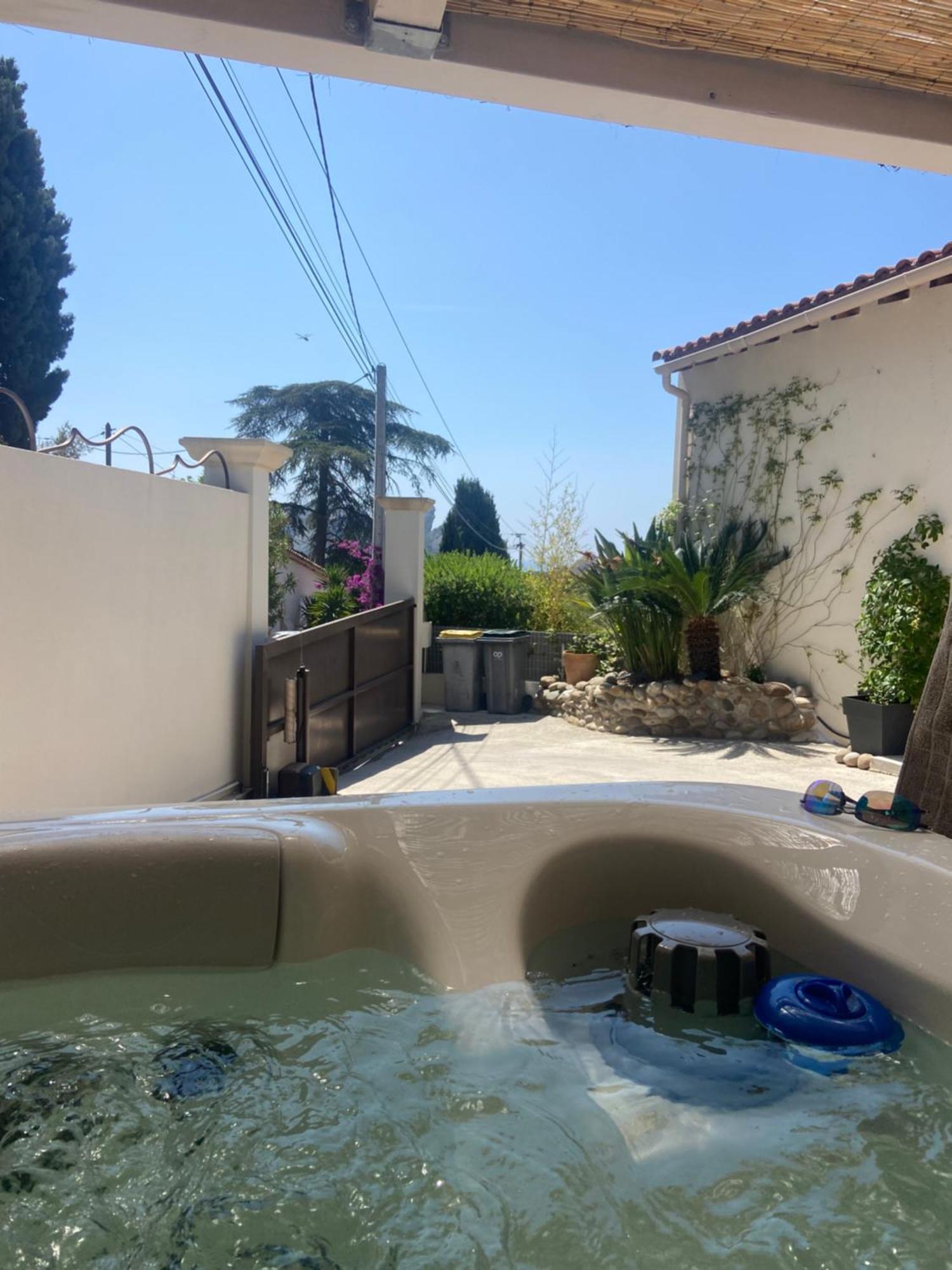 Sublime Logement Avec Vue Mer Et Jacuzzi ラシオタ エクステリア 写真